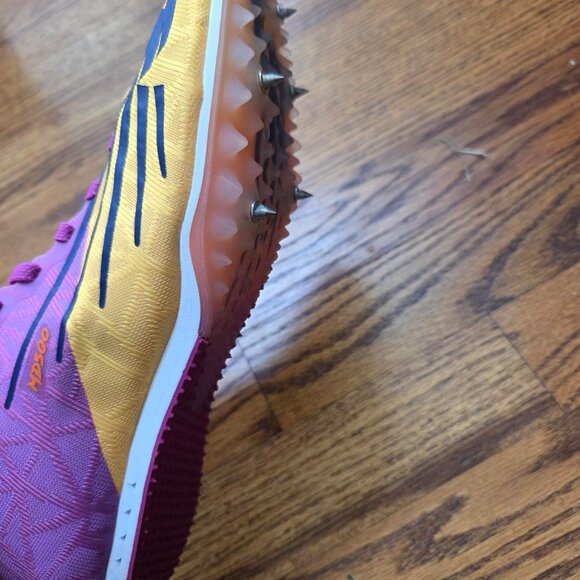 New Balance Unisex MD 500v8 Track Spike, Size 7.5 Men's/ 9 Women's, Yellow/Pink - Picture 6 of 8